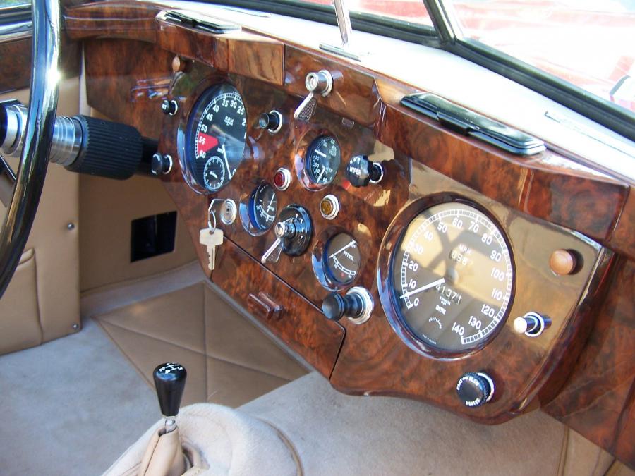  Jaguar XK140M Drophead Coupe 1955 года  (фото 13 из 28)